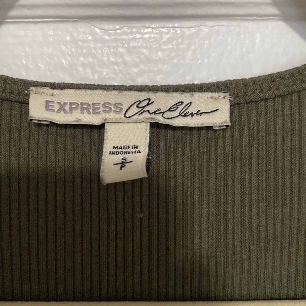 Express Shirt - Picture 4 of 10